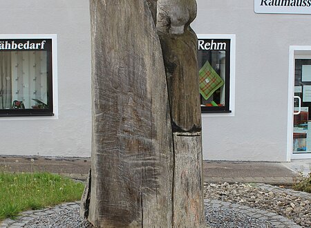 Holzkunstwerk in Kipfenberg.