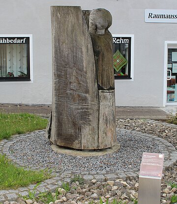Holzkunstwerk in Kipfenberg.
