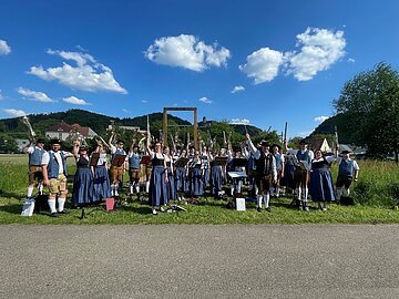Kipfenberger Blaskapelle im Klinikpark Kipfenberg Bläsergruppe im Freien