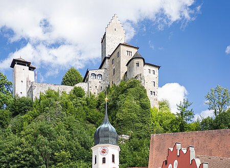 Burg und Kirche in Kipfenberg