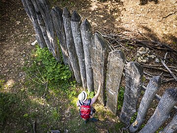 Palisadenzaun am Pfahlbuck Kipfenberg Palisade Kipfenberg